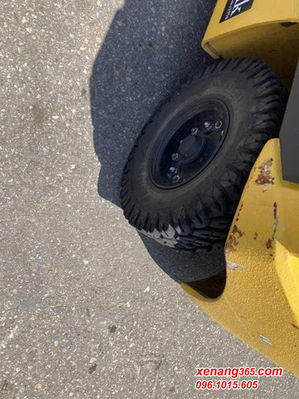Xe nâng điện 2.5 tấn Komatsu FE25-2 320157 hàng trưng bày siêu lướt Xe nâng điện 2.5 tấn Komatsu FE25-2 320157 hàng trưng bày siêu lướt