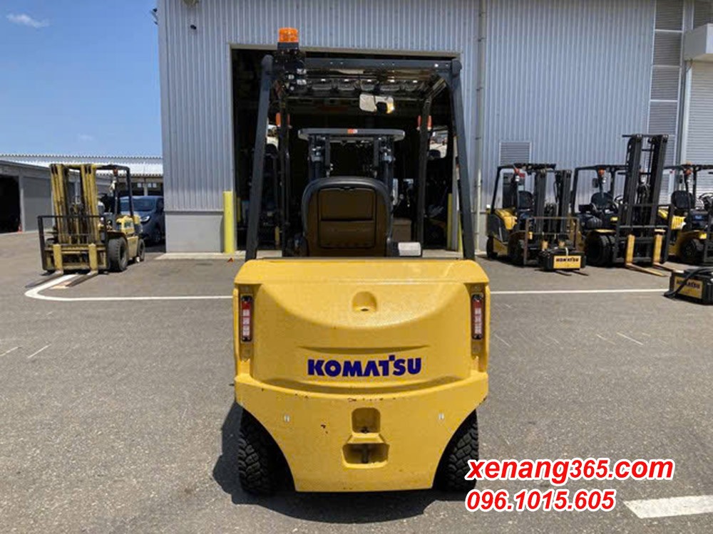 Xe nâng điện 2.5 tấn Komatsu FE25-2 320157 hàng trưng bày siêu lướt Xe nâng điện 2.5 tấn Komatsu FE25-2 320157 hàng trưng bày siêu lướt