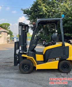 xe nâng điện 2.5 tấn Komatsu FE25-2 dịch càng
