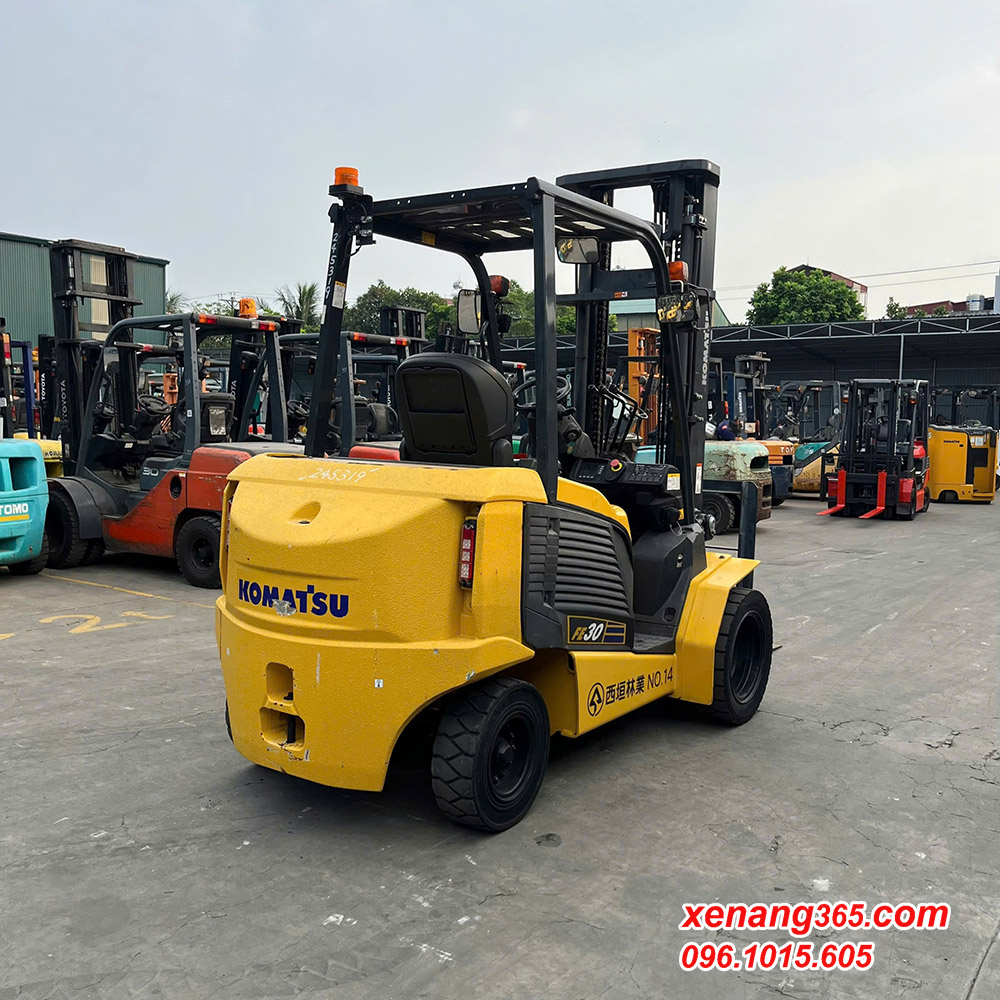 Xe nâng điện 3 tấn Komatsu FE30-2 322345 dịch giá sản xuất 2022 Xe nâng điện 3 tấn Komatsu FE30-2 322345 dịch giá