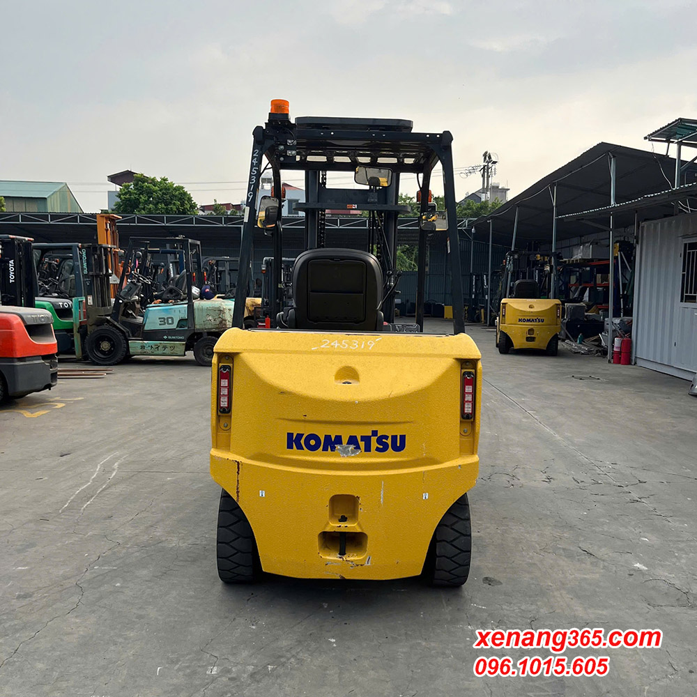 Xe nâng điện 3 tấn Komatsu FE30-2 322345 dịch giá sản xuất 2022 Xe nâng điện 3 tấn Komatsu FE30-2 322345 dịch giá
