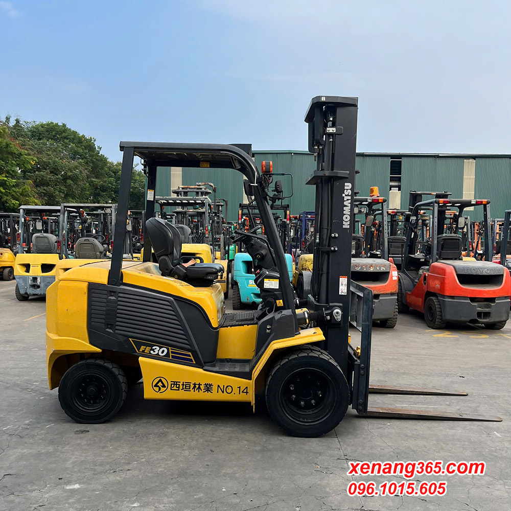 Xe nâng điện 3 tấn Komatsu FE30-2 322345 dịch giá sản xuất 2022 Xe nâng điện 3 tấn Komatsu FE30-2 322345 dịch giá